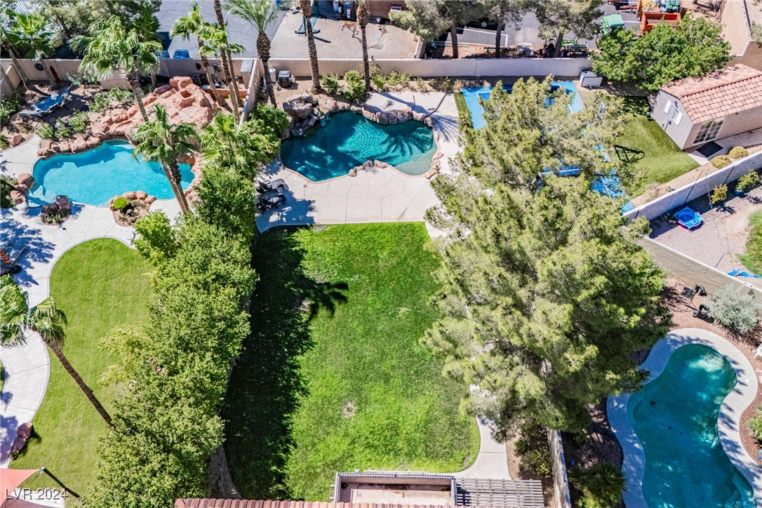 1882 Whispering Circle