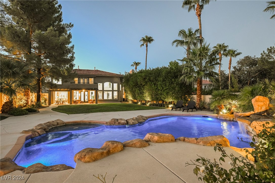 1882 Whispering Circle