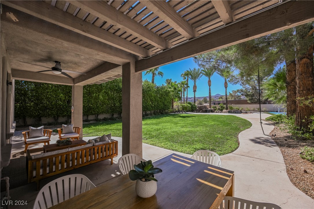 1882 Whispering Circle