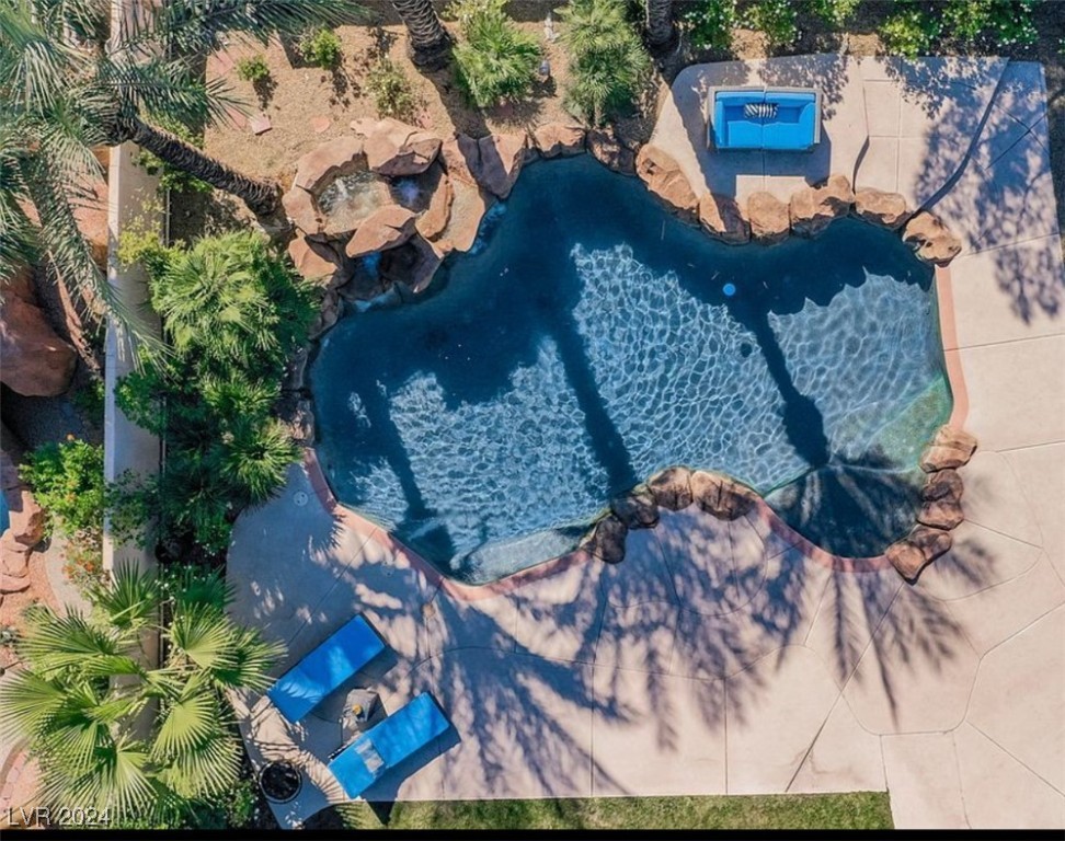 1882 Whispering Circle