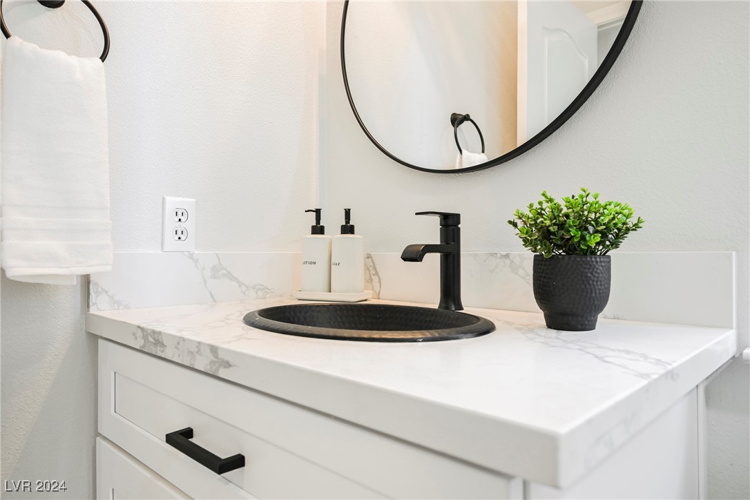 1882 Whispering Circle