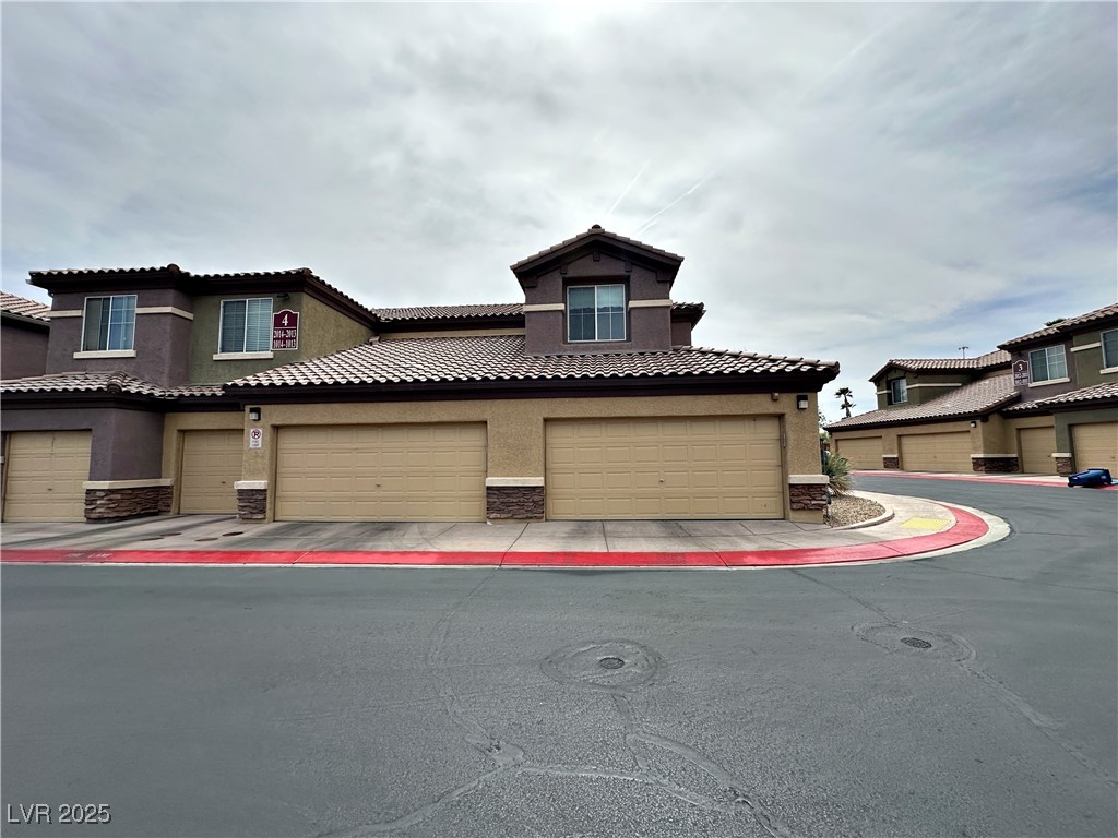6868 Sky Pointe Drive 2013