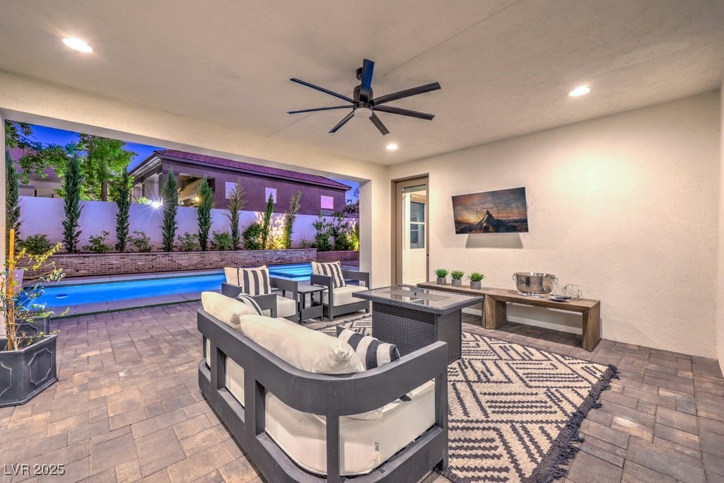 3731 Caesars Circle