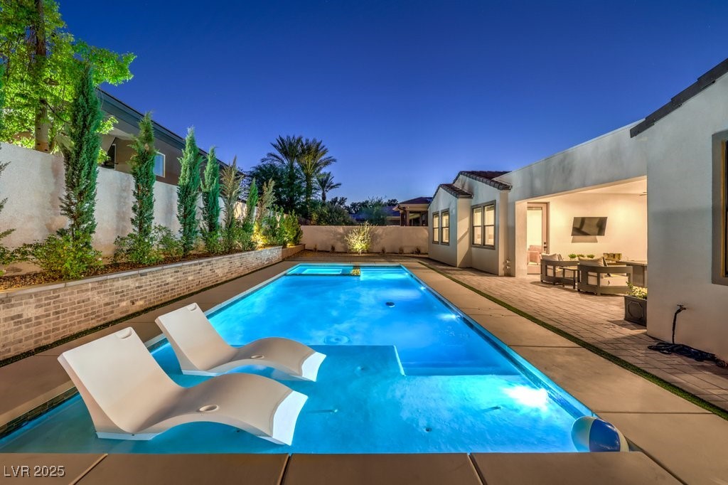 3731 Caesars Circle