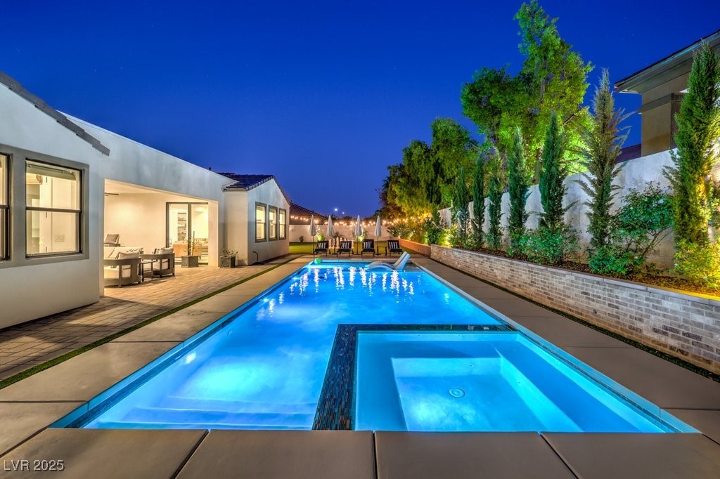 3731 Caesars Circle