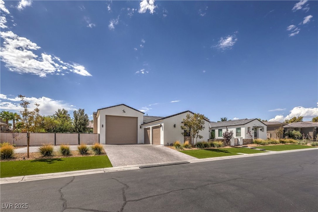 3731 Caesars Circle
