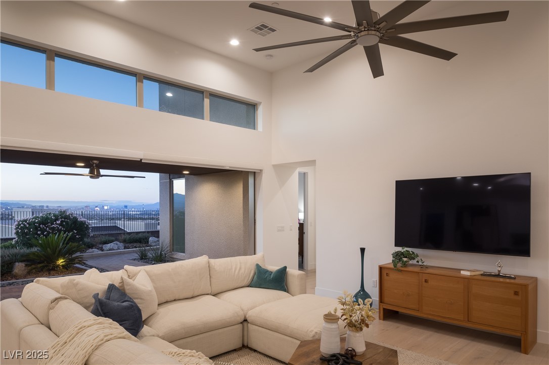 2180 Skyline Heights Lane