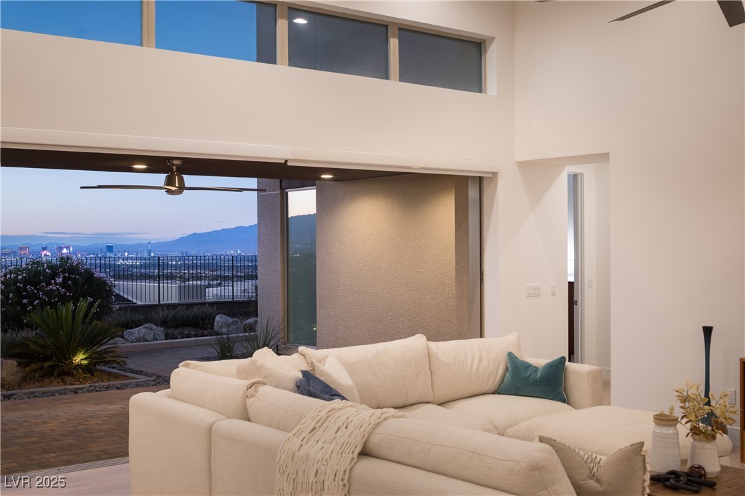 2180 Skyline Heights Lane