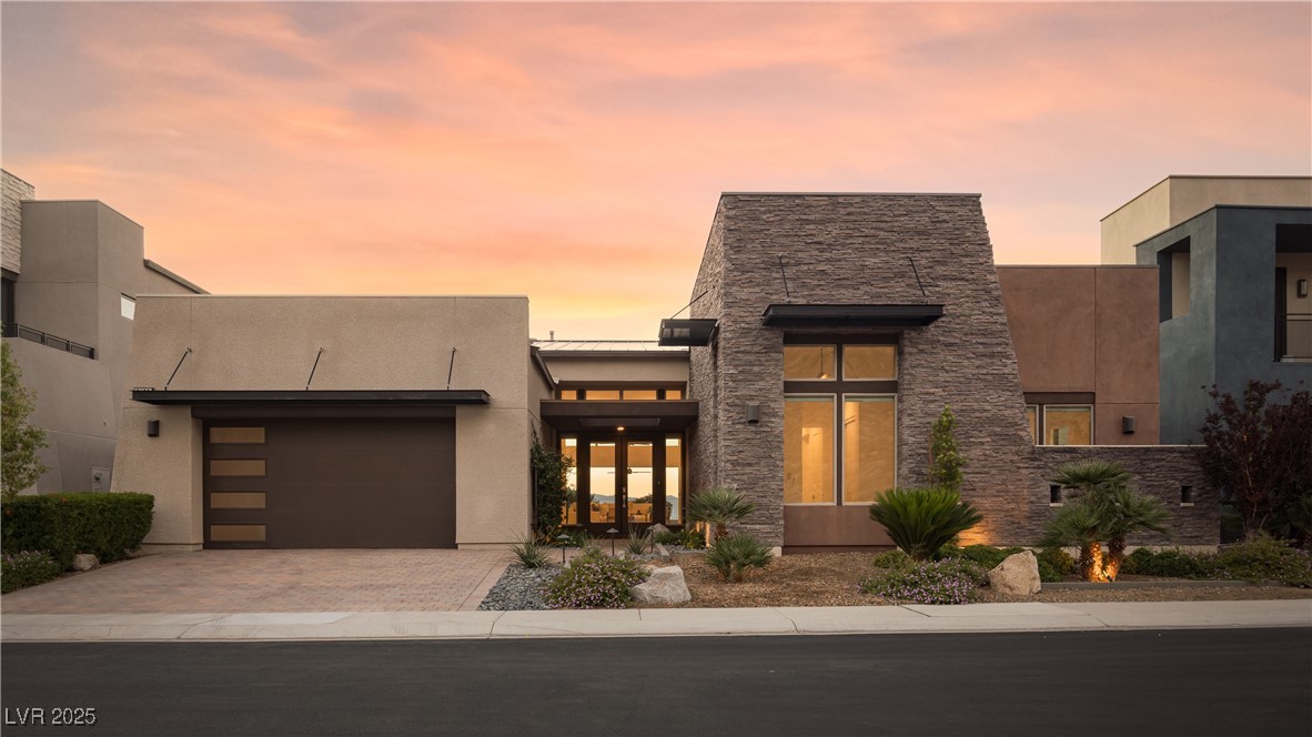 2180 Skyline Heights Lane