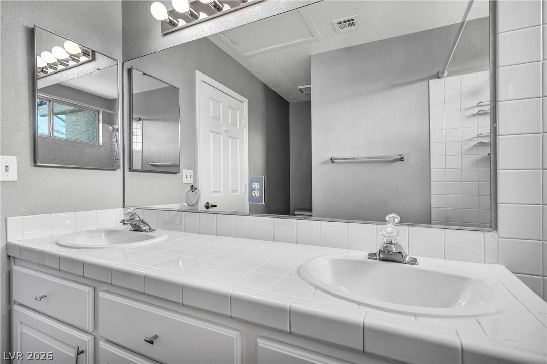 2016 Silverton Drive