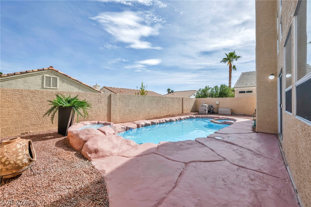 3300 Cotswold Street