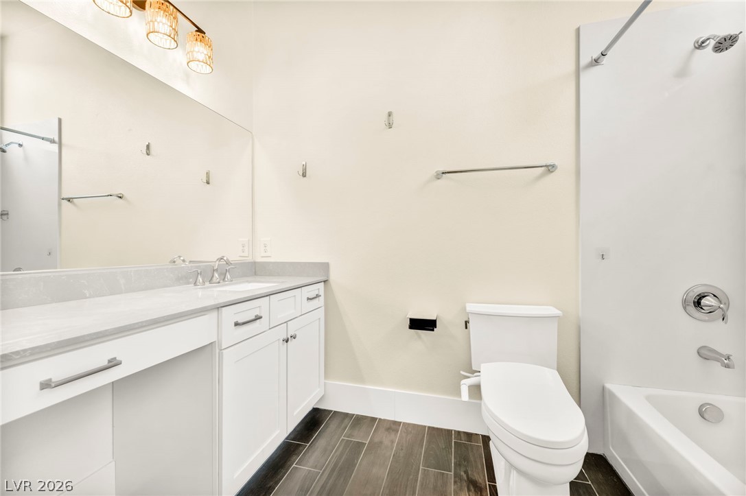 1121 Du Fort Hills Court