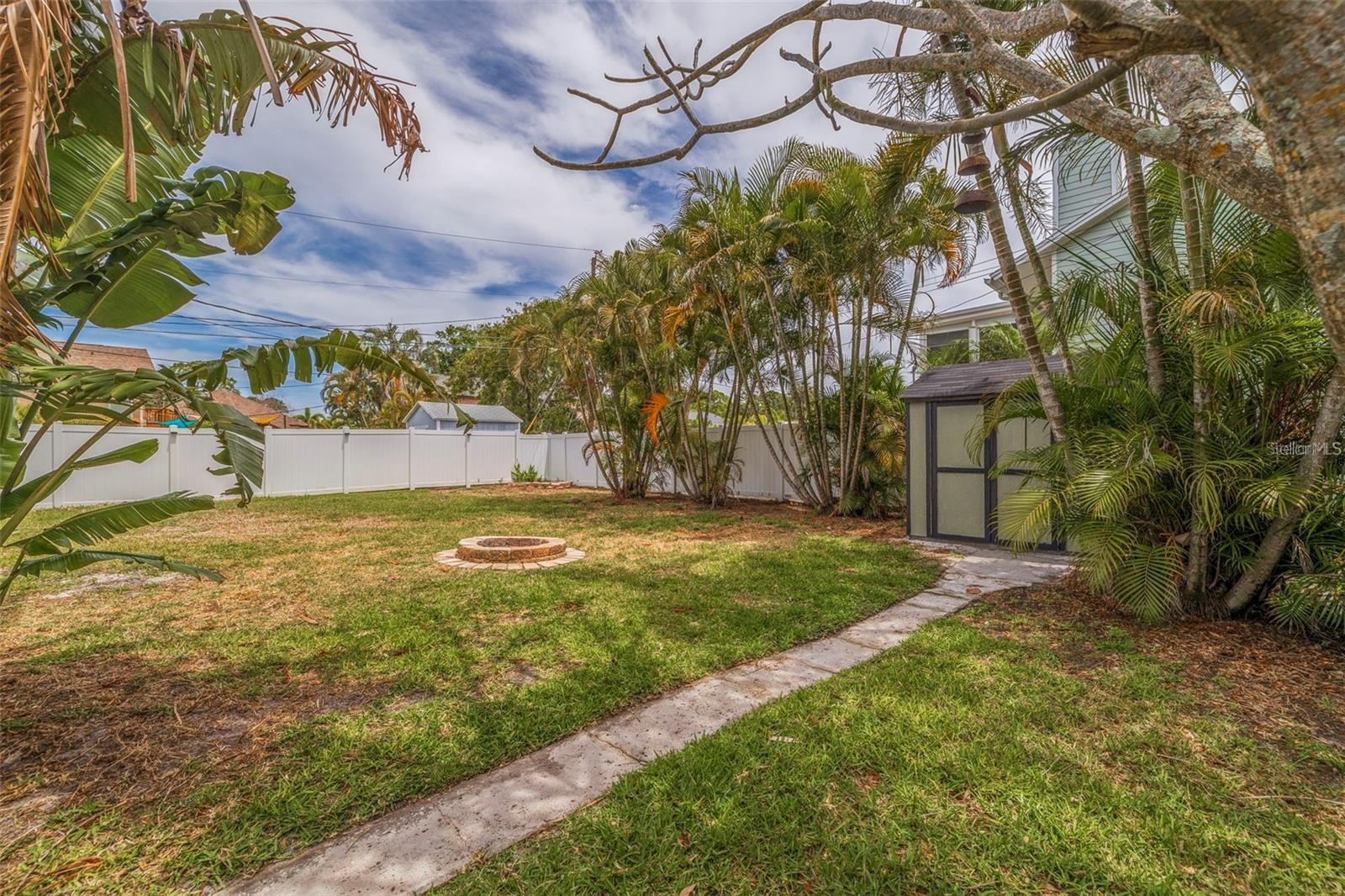 1702 BAYOU GRANDE BLVD NE