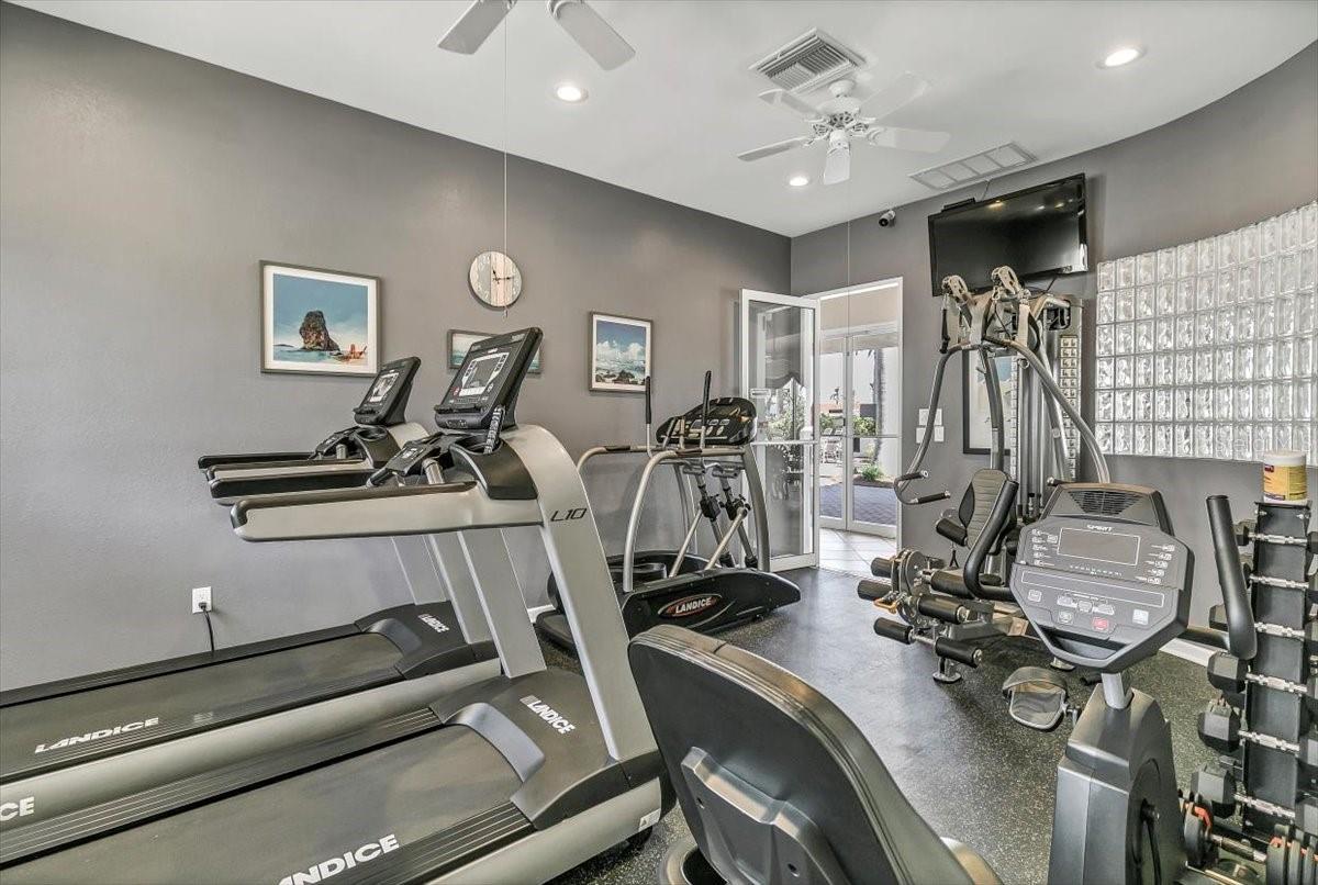 6085 BAHIA DEL MAR CIR #366