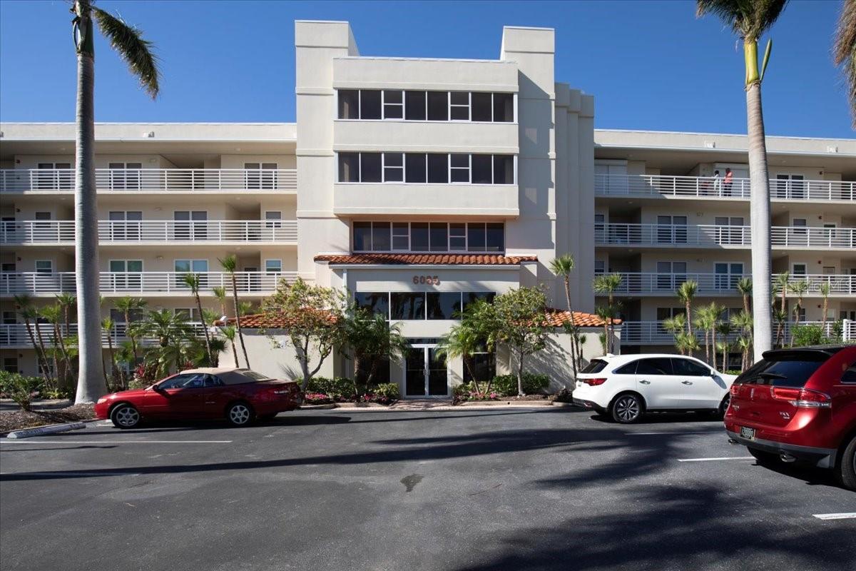 6085 BAHIA DEL MAR CIR #366