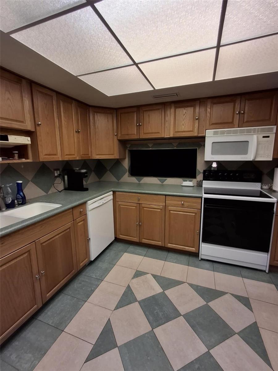 7321 CENTRAL AVE #310