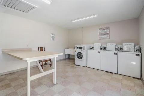 1084 82ND TER N #E