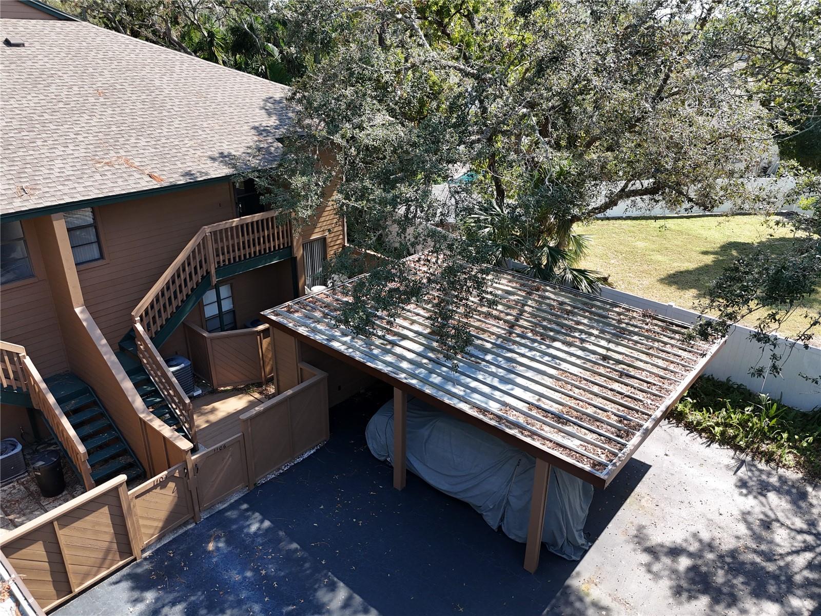 1106 LENNOX RD W