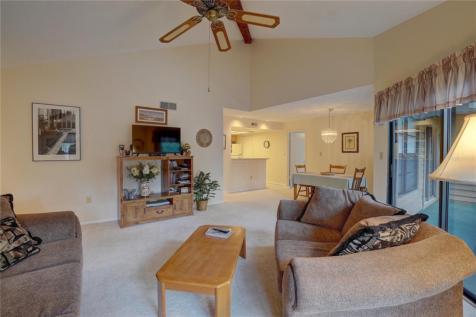 1106 LENNOX RD W