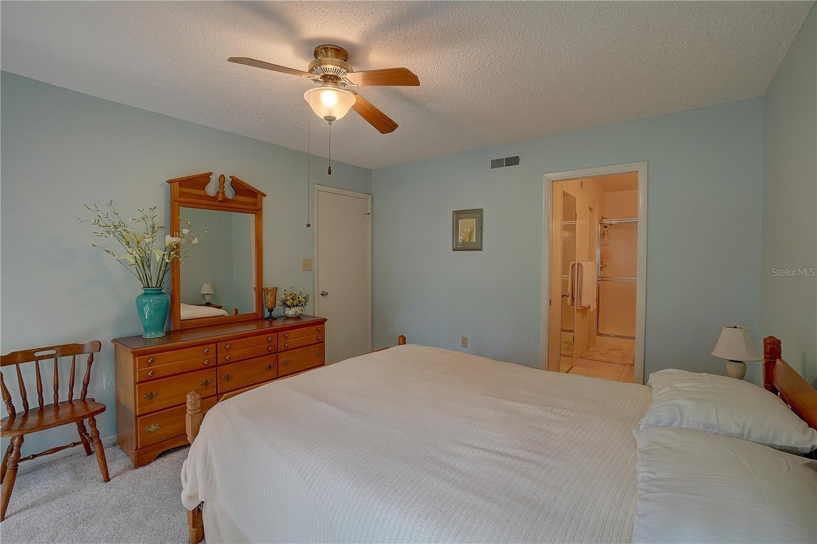 1106 LENNOX RD W
