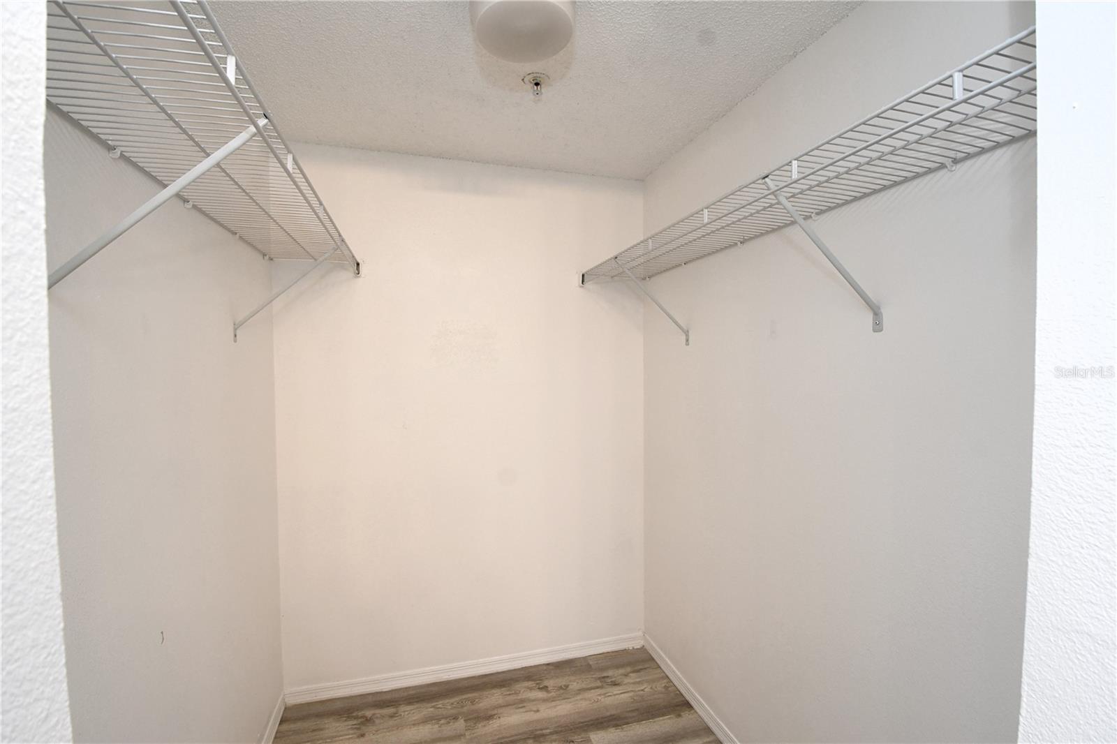 2400 FEATHER SOUND DR #615