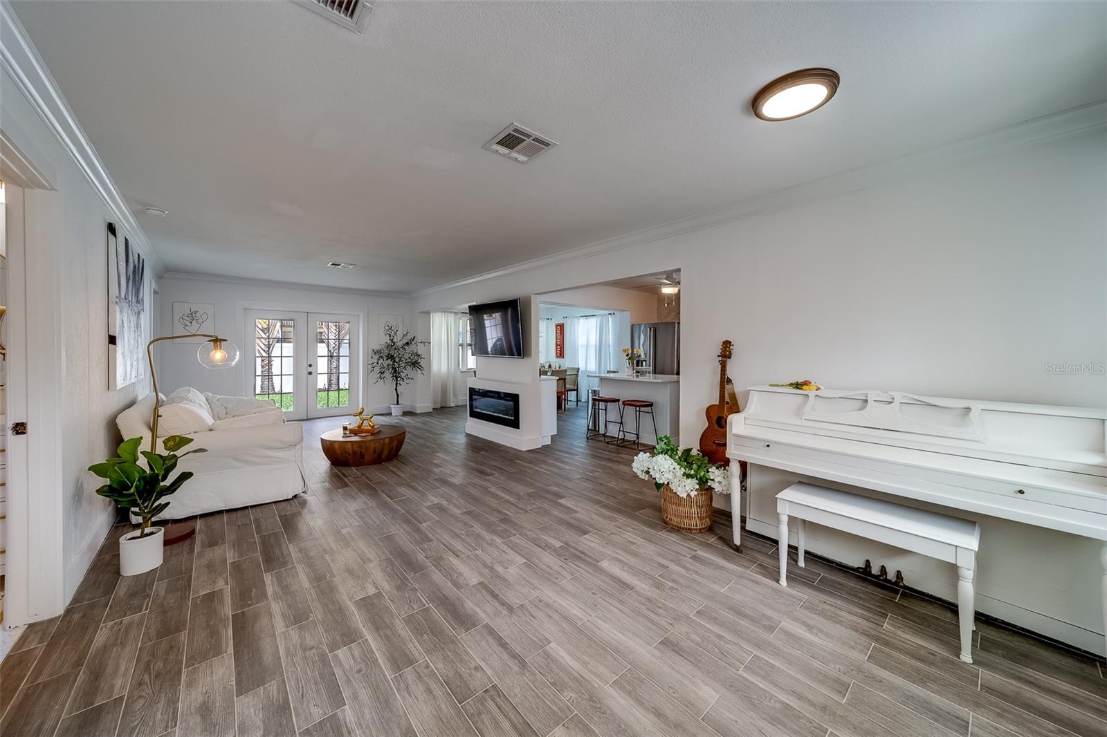 1867 MARYLAND AVE NE