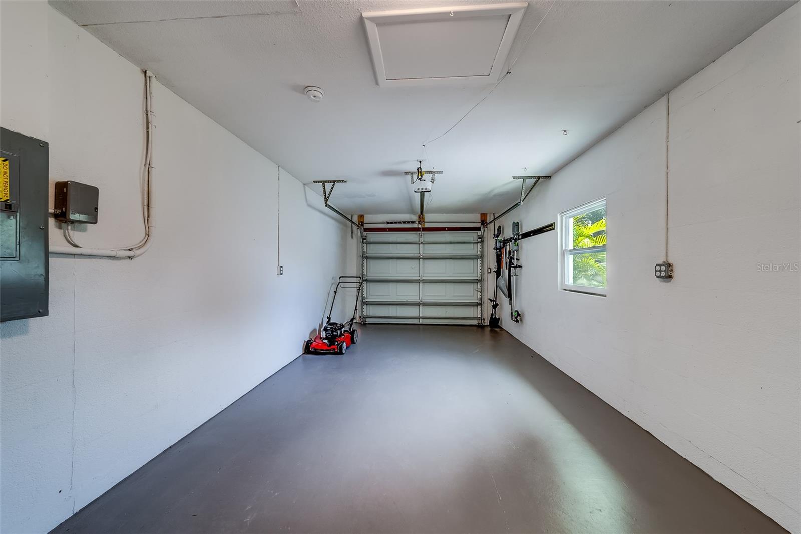 1867 MARYLAND AVE NE