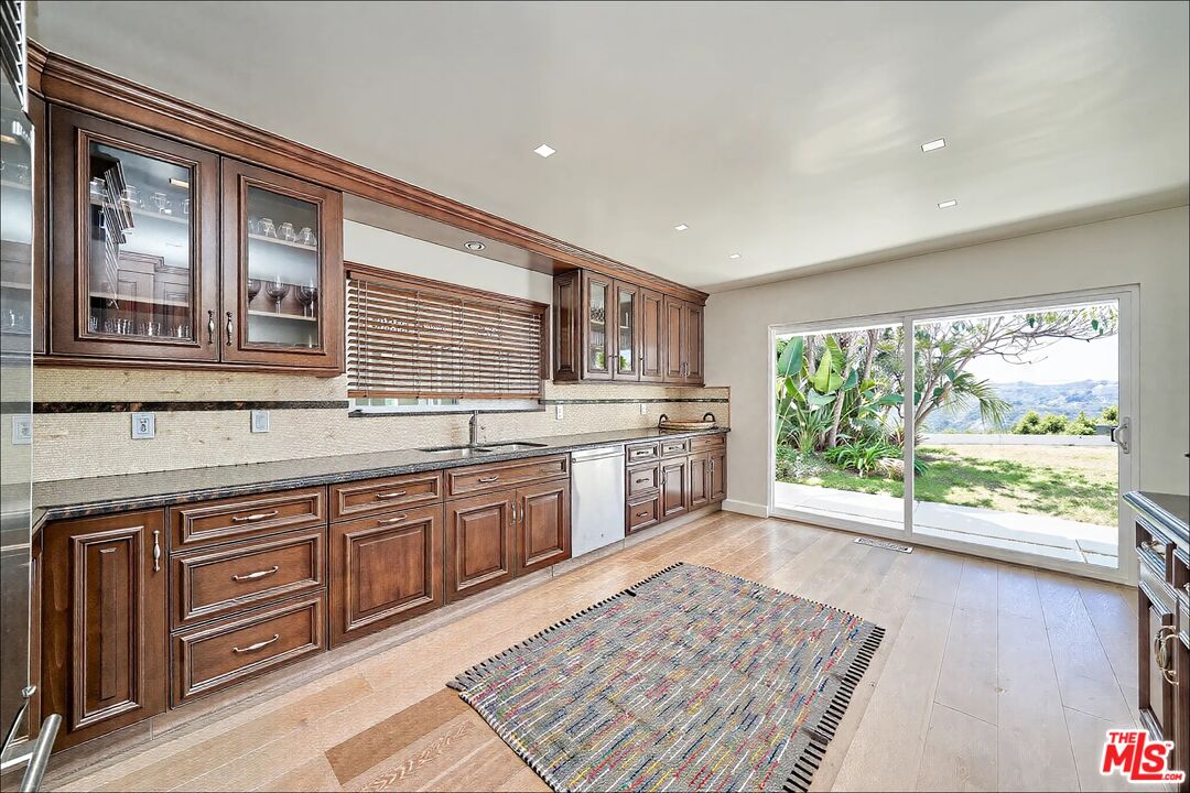 1641 Tower Grove Dr