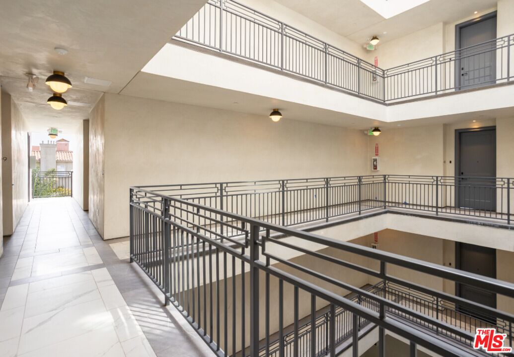 5768 W 3rd St Unit: 507