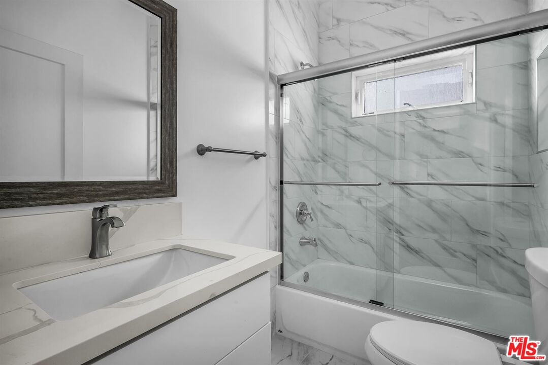 4703 Saturn St Unit: 1/2