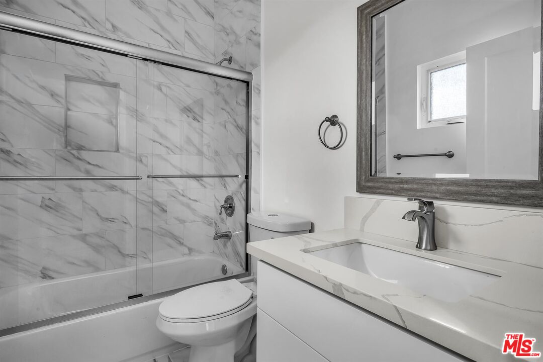4701 Saturn St Unit: 1/4