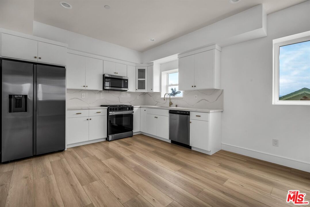 4701 Saturn St Unit: 1/4
