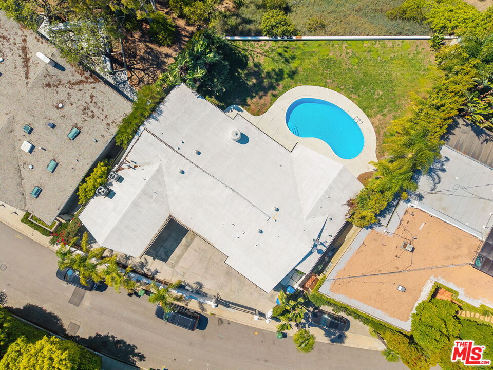 1641 Tower Grove Dr