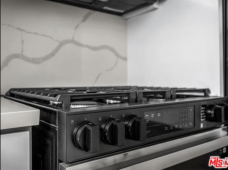 4701 Saturn St Unit: 1/4