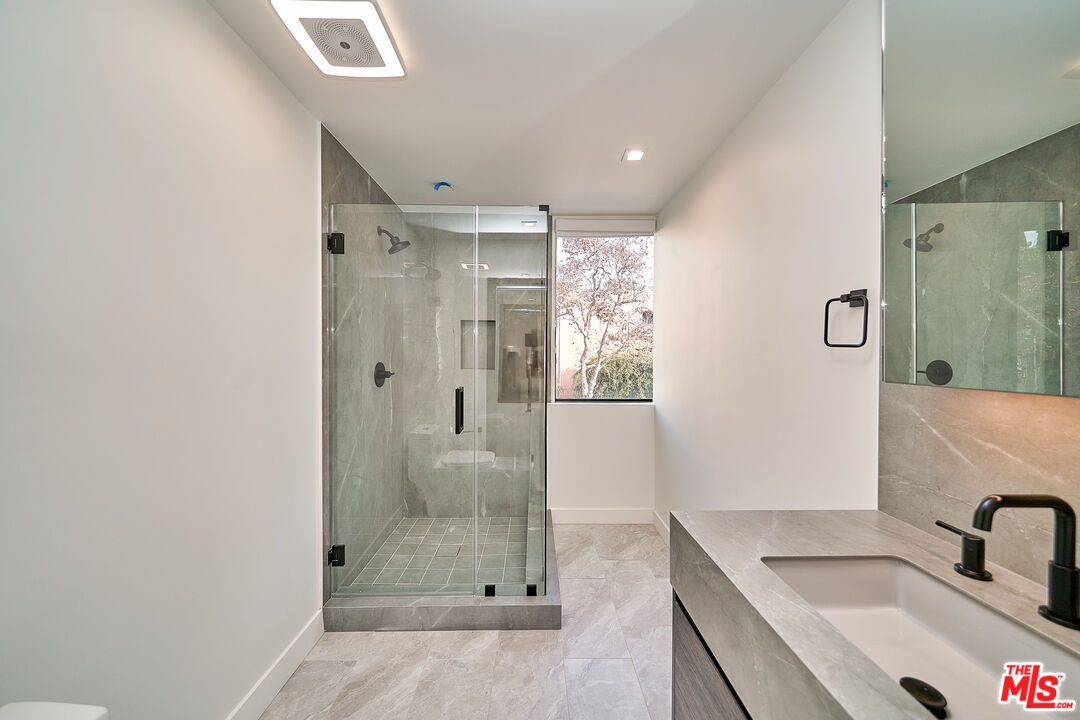 145 S Maple Dr Unit: 102