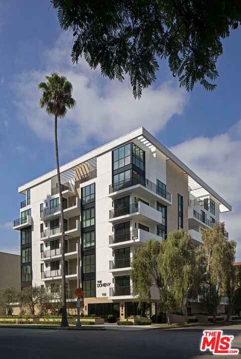105 S Doheny Dr Unit: 304