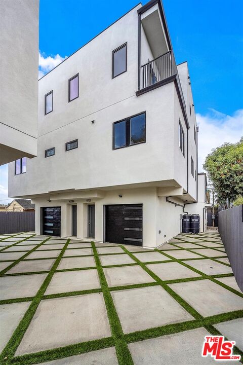 4701 Saturn St Unit: 1/4