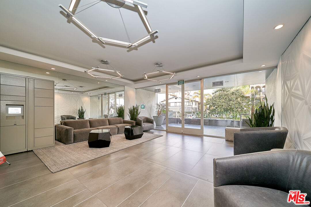 425 S Willaman Dr Unit: 307