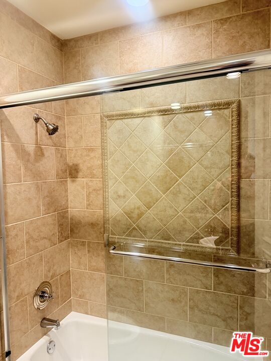 345 S Reeves Dr Unit: 301