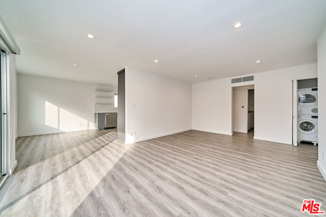 425 S Willaman Dr Unit: 308