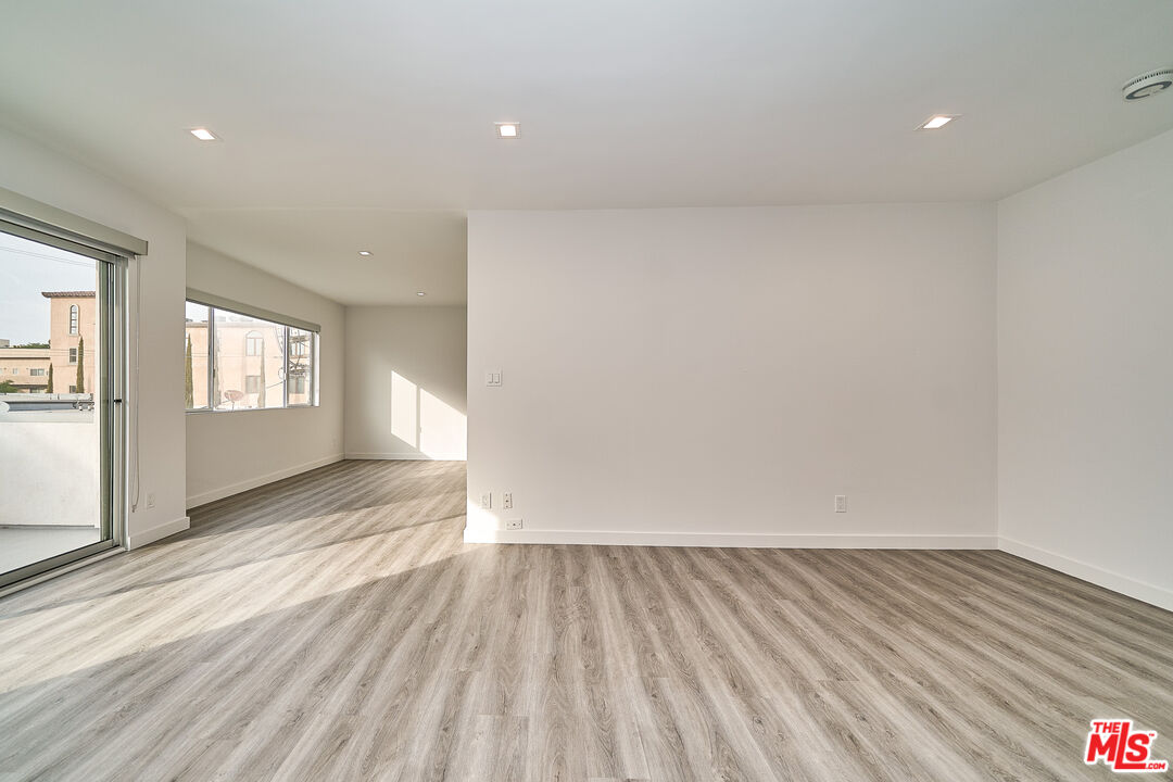 425 S Willaman Dr Unit: 308