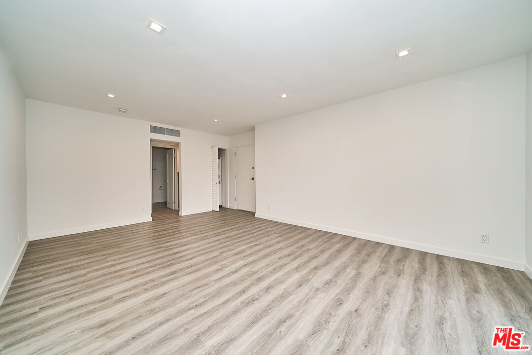 425 S Willaman Dr Unit: 308