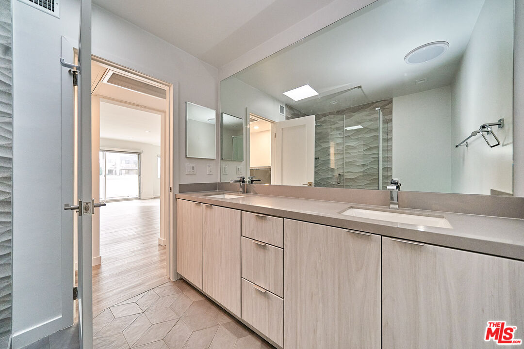 425 S Willaman Dr Unit: 308