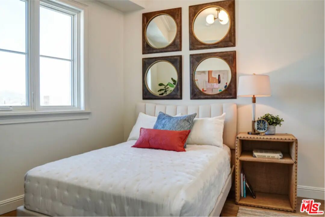 5768 W 3rd St Unit: 207