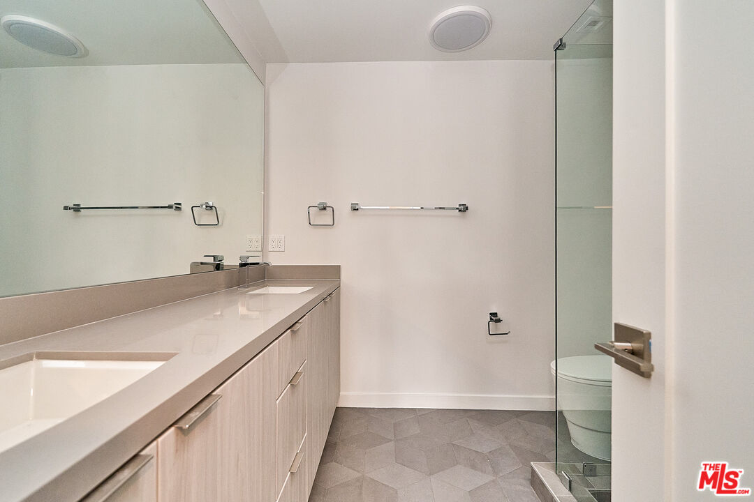 425 S Willaman Dr Unit: 204