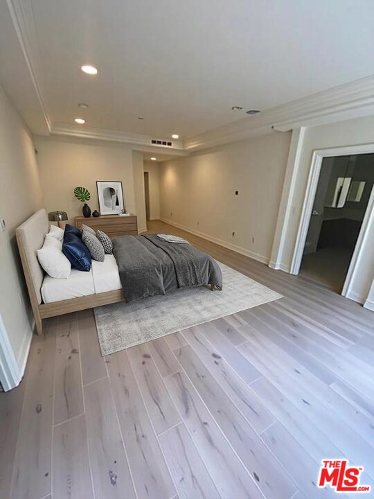 129 S Elm Dr Unit: 101