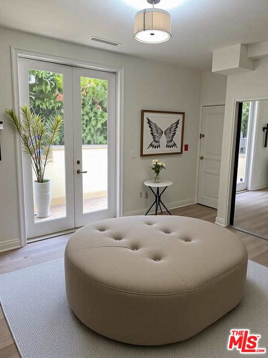 129 S Elm Dr Unit: 101