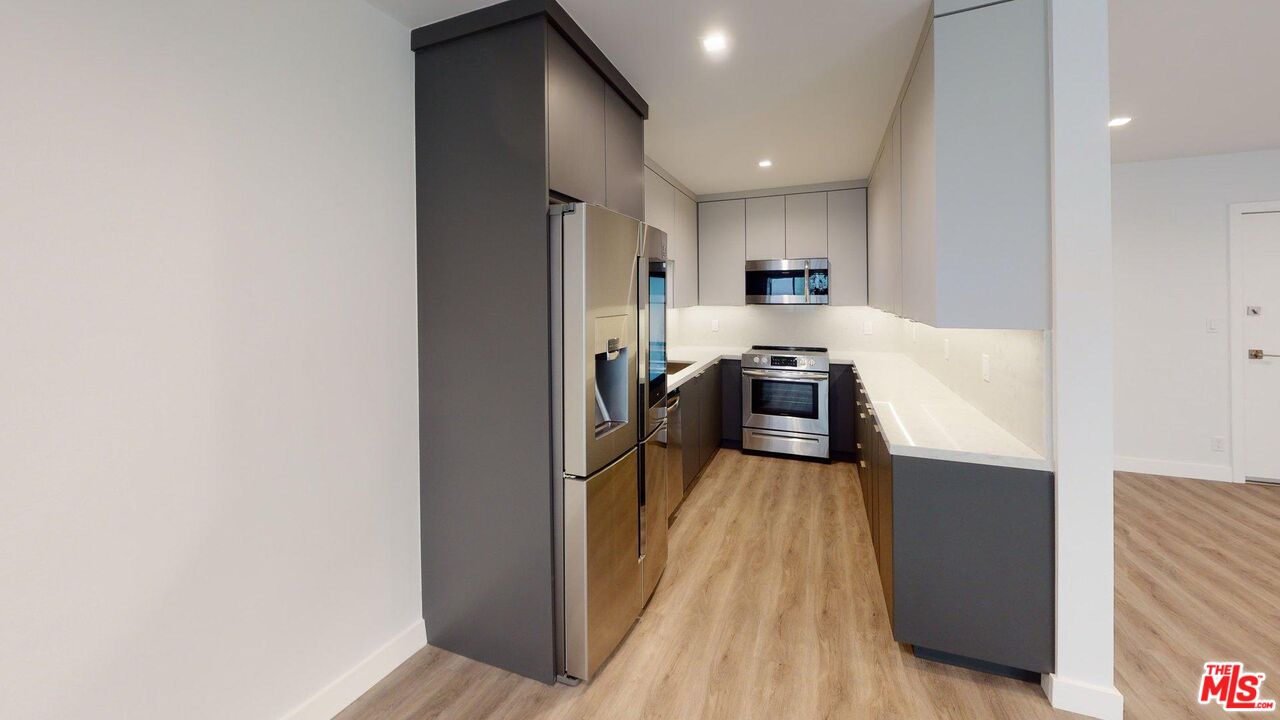 425 S Willaman Dr Unit: 203