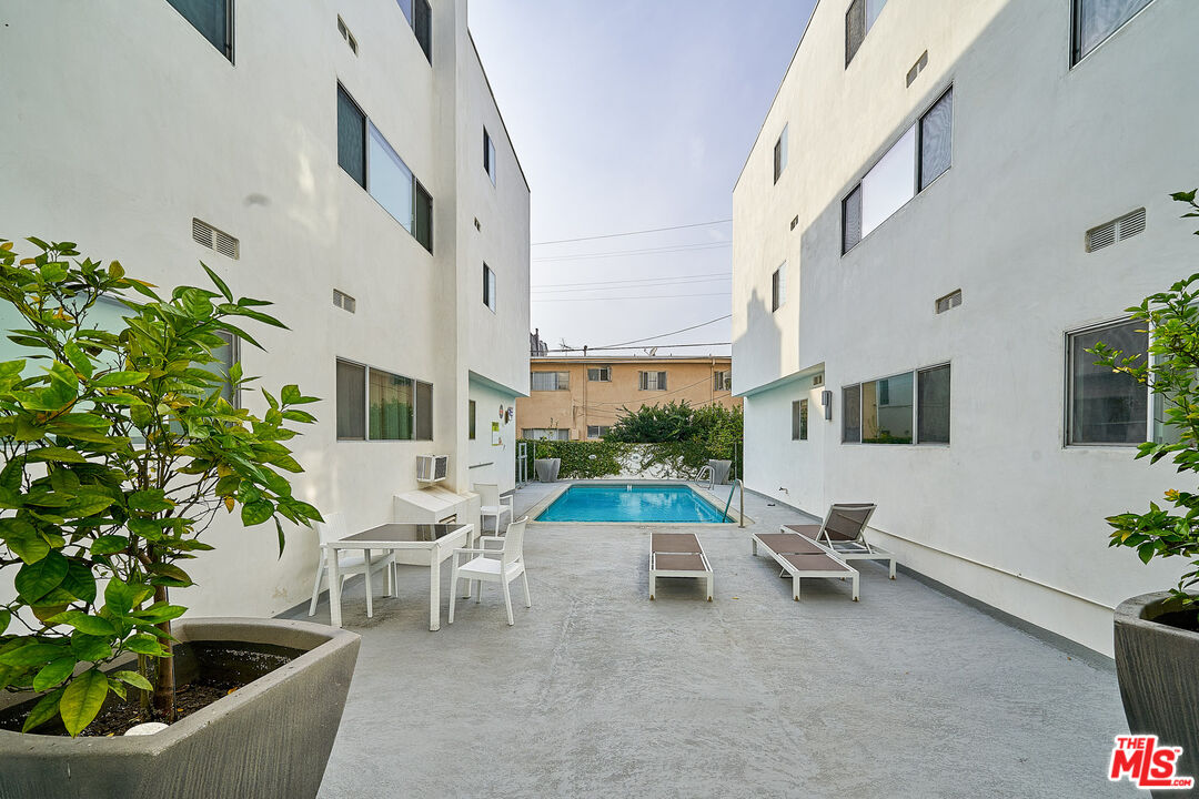 425 S Willaman Dr Unit: 203