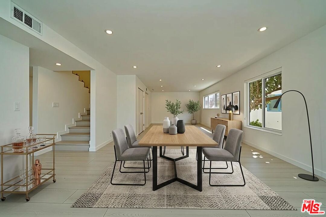 840 18th St Unit: 1